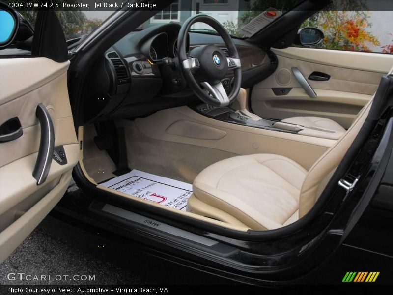 Jet Black / Dark Beige 2004 BMW Z4 2.5i Roadster