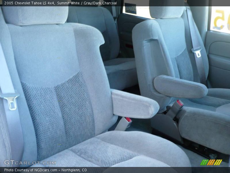 Summit White / Gray/Dark Charcoal 2005 Chevrolet Tahoe LS 4x4