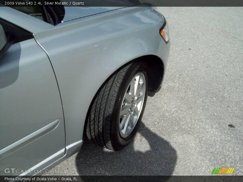 Silver Metallic / Quartz 2009 Volvo S40 2.4i