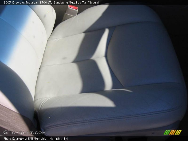 Sandstone Metallic / Tan/Neutral 2005 Chevrolet Suburban 1500 LT