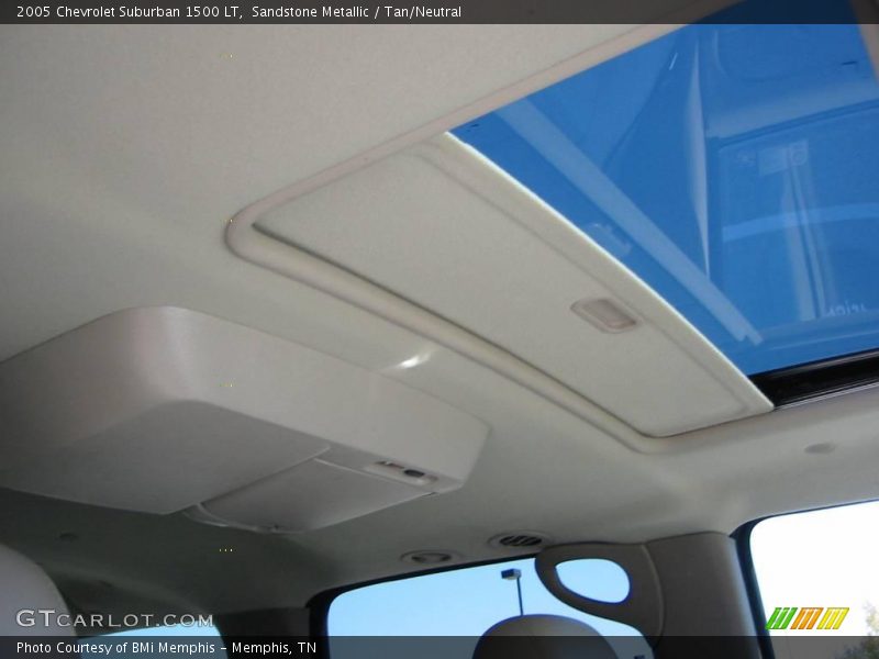 Sandstone Metallic / Tan/Neutral 2005 Chevrolet Suburban 1500 LT