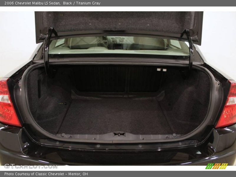 Black / Titanium Gray 2006 Chevrolet Malibu LS Sedan