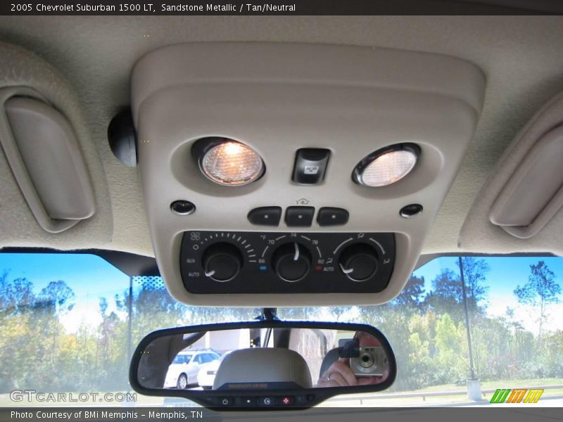 Sandstone Metallic / Tan/Neutral 2005 Chevrolet Suburban 1500 LT