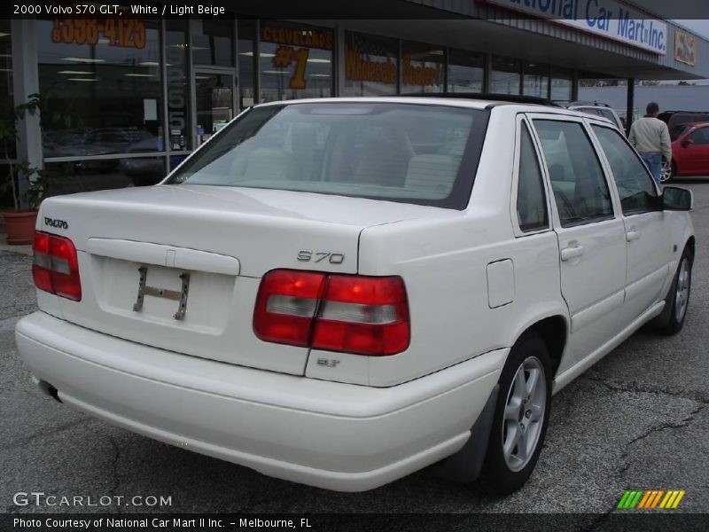 White / Light Beige 2000 Volvo S70 GLT