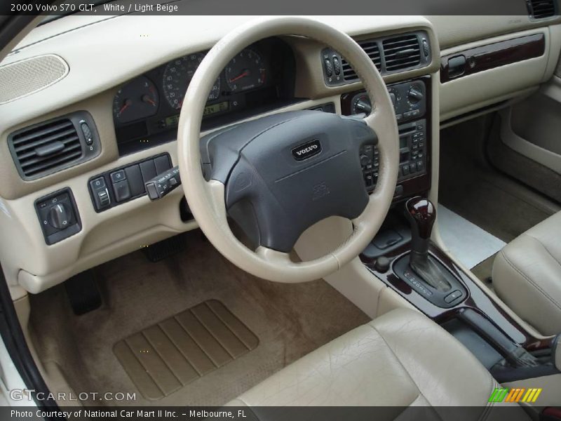 White / Light Beige 2000 Volvo S70 GLT