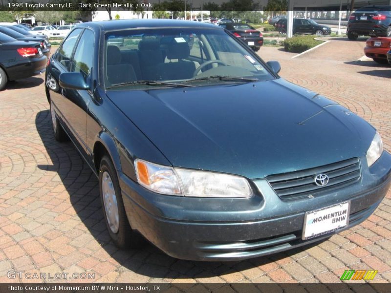 Dark Green Metallic / Oak 1998 Toyota Camry LE