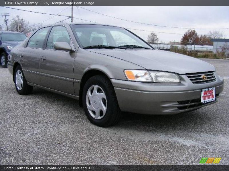 Antique Sage Pearl / Sage 1998 Toyota Camry LE V6