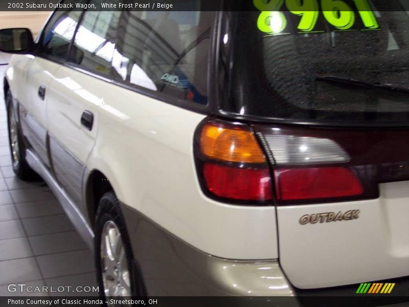 White Frost Pearl / Beige 2002 Subaru Outback Wagon