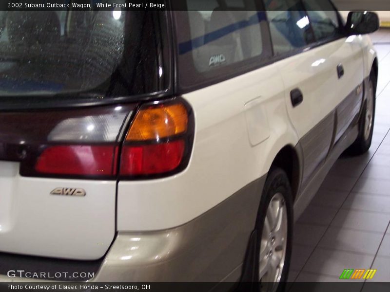 White Frost Pearl / Beige 2002 Subaru Outback Wagon