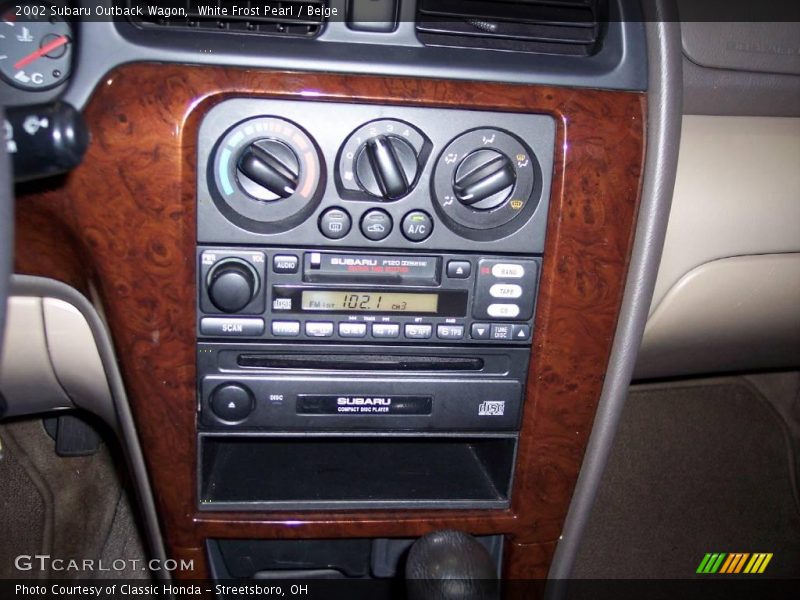 White Frost Pearl / Beige 2002 Subaru Outback Wagon