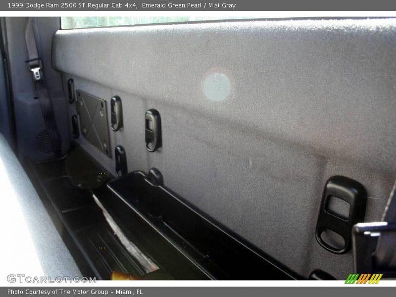 Emerald Green Pearl / Mist Gray 1999 Dodge Ram 2500 ST Regular Cab 4x4