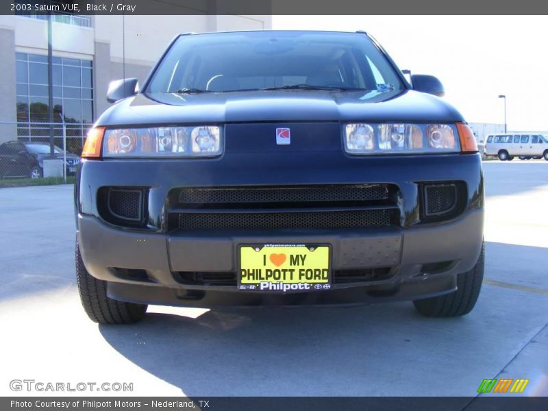 Black / Gray 2003 Saturn VUE