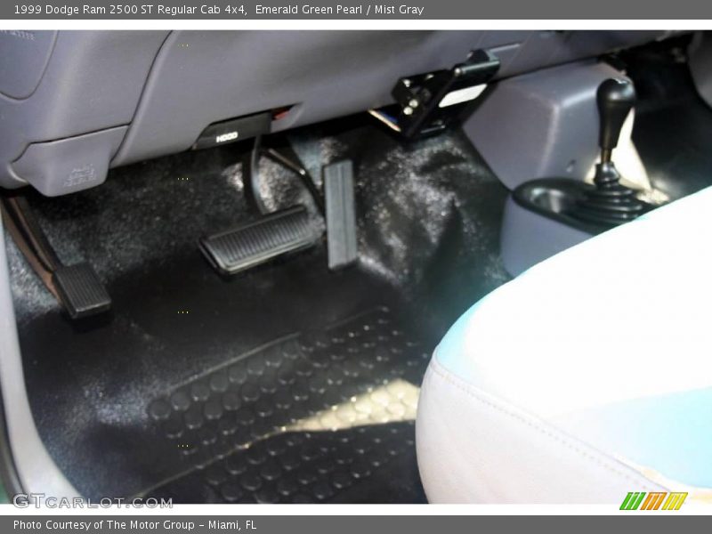 Emerald Green Pearl / Mist Gray 1999 Dodge Ram 2500 ST Regular Cab 4x4