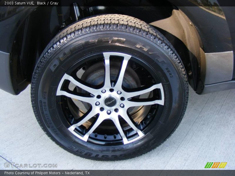 Black / Gray 2003 Saturn VUE