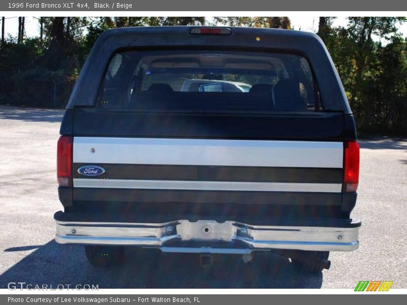 Black / Beige 1996 Ford Bronco XLT 4x4