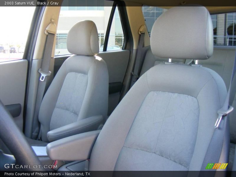 Black / Gray 2003 Saturn VUE