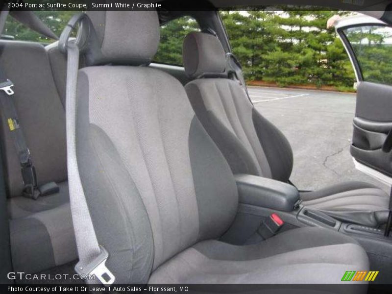 Summit White / Graphite 2004 Pontiac Sunfire Coupe