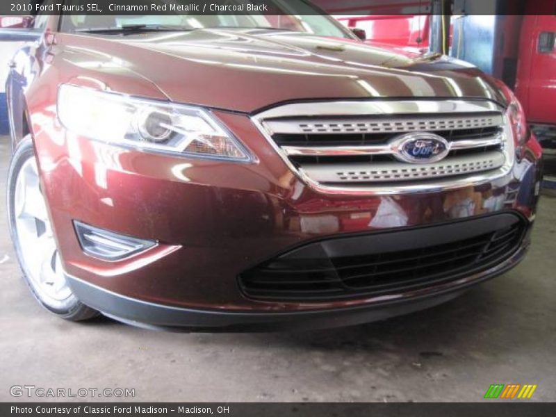 Cinnamon Red Metallic / Charcoal Black 2010 Ford Taurus SEL