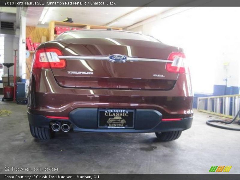 Cinnamon Red Metallic / Charcoal Black 2010 Ford Taurus SEL