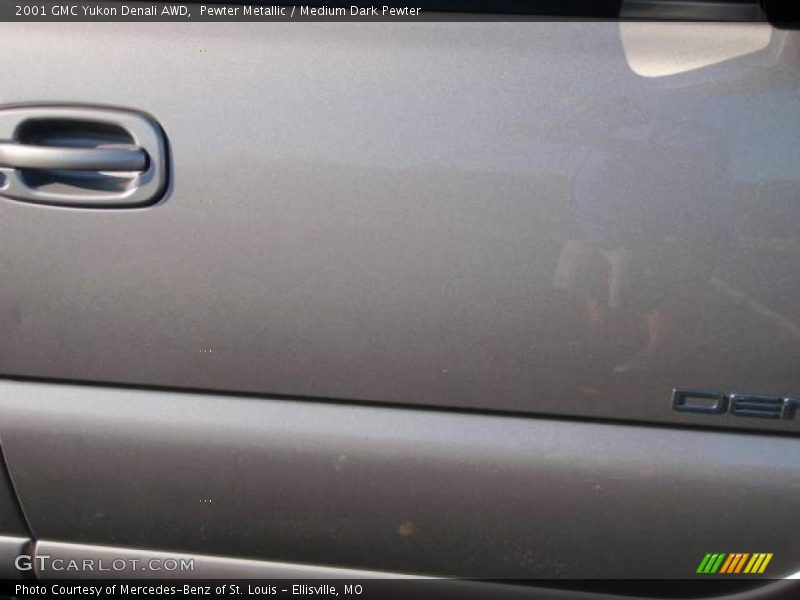 Pewter Metallic / Medium Dark Pewter 2001 GMC Yukon Denali AWD