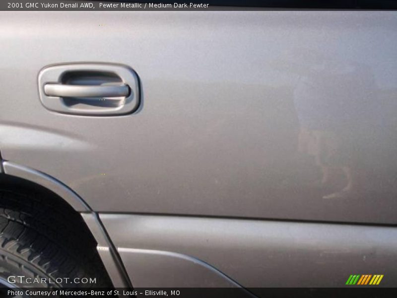 Pewter Metallic / Medium Dark Pewter 2001 GMC Yukon Denali AWD