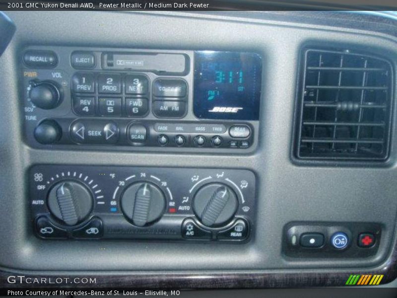 Pewter Metallic / Medium Dark Pewter 2001 GMC Yukon Denali AWD
