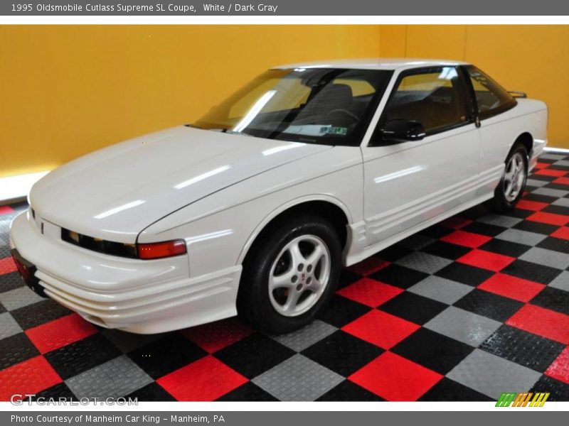 White / Dark Gray 1995 Oldsmobile Cutlass Supreme SL Coupe