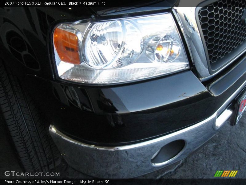 Black / Medium Flint 2007 Ford F150 XLT Regular Cab
