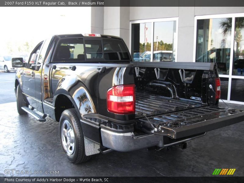 Black / Medium Flint 2007 Ford F150 XLT Regular Cab