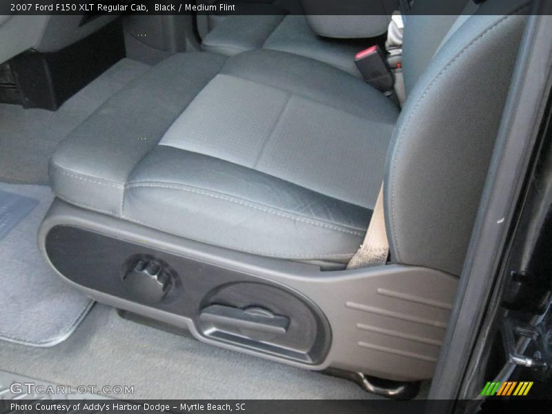 Black / Medium Flint 2007 Ford F150 XLT Regular Cab
