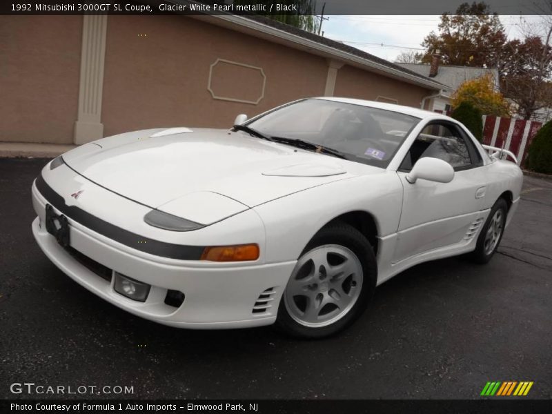 Glacier White Pearl metallic / Black 1992 Mitsubishi 3000GT SL Coupe