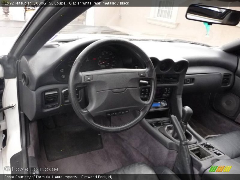 Glacier White Pearl metallic / Black 1992 Mitsubishi 3000GT SL Coupe