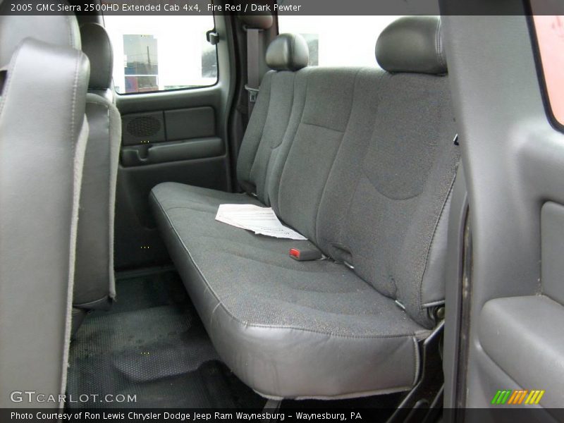 Fire Red / Dark Pewter 2005 GMC Sierra 2500HD Extended Cab 4x4