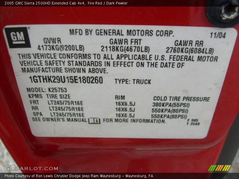 Fire Red / Dark Pewter 2005 GMC Sierra 2500HD Extended Cab 4x4