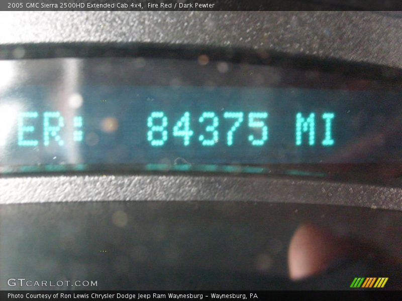 Fire Red / Dark Pewter 2005 GMC Sierra 2500HD Extended Cab 4x4