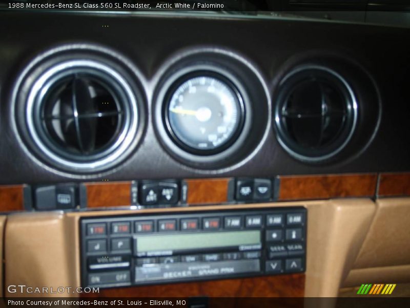 Arctic White / Palomino 1988 Mercedes-Benz SL Class 560 SL Roadster
