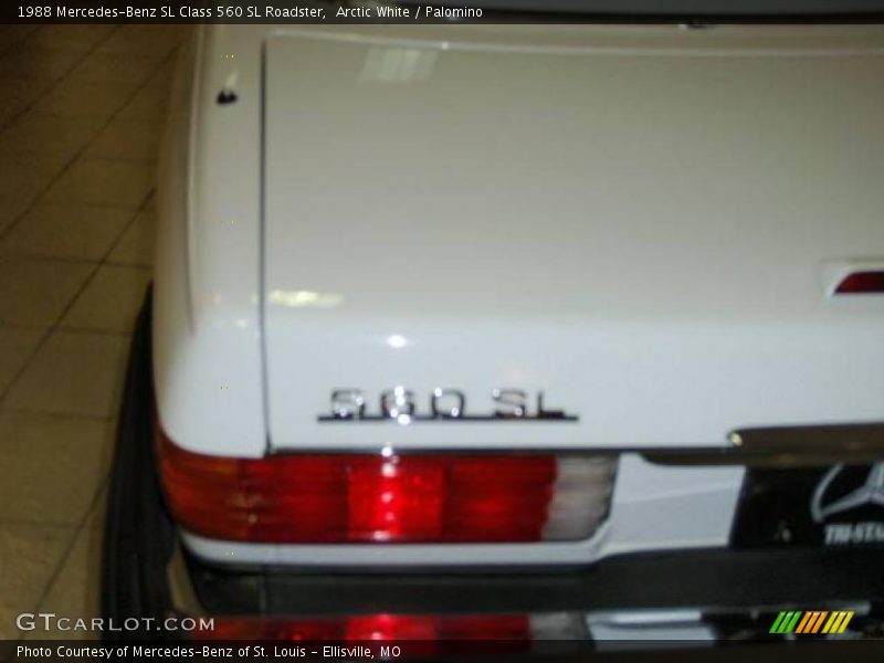 Arctic White / Palomino 1988 Mercedes-Benz SL Class 560 SL Roadster