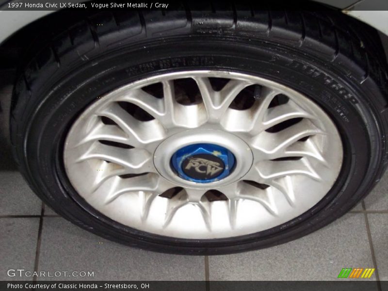 Vogue Silver Metallic / Gray 1997 Honda Civic LX Sedan