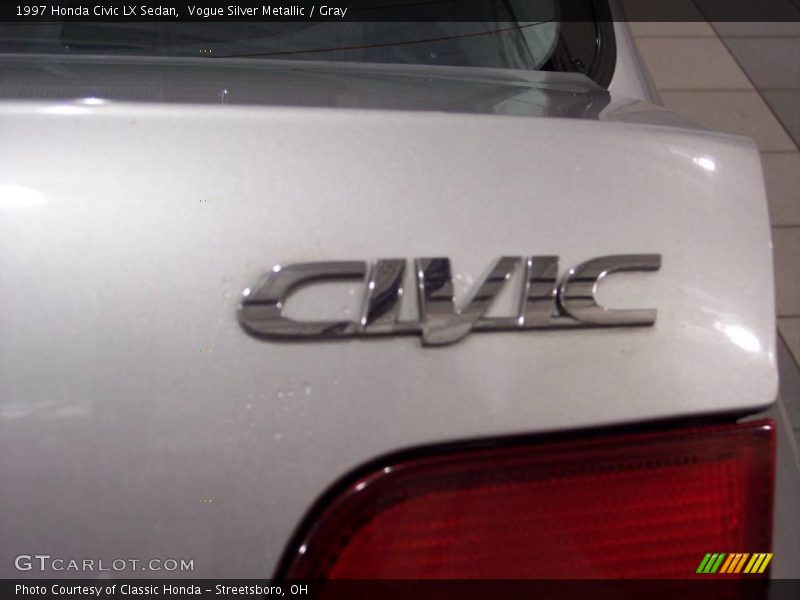 Vogue Silver Metallic / Gray 1997 Honda Civic LX Sedan