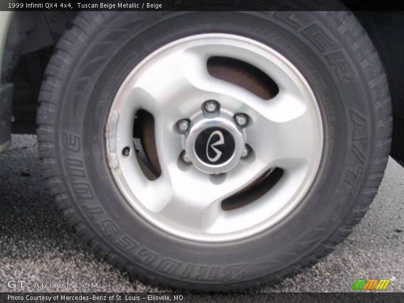 Tuscan Beige Metallic / Beige 1999 Infiniti QX4 4x4