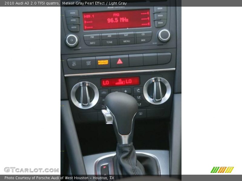 Meteor Gray Pearl Effect / Light Gray 2010 Audi A3 2.0 TFSI quattro