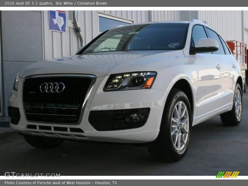 Ibis White / Cinnamon Brown 2010 Audi Q5 3.2 quattro
