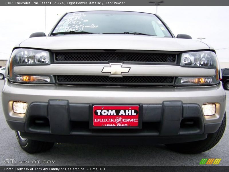 Light Pewter Metallic / Dark Pewter 2002 Chevrolet TrailBlazer LTZ 4x4