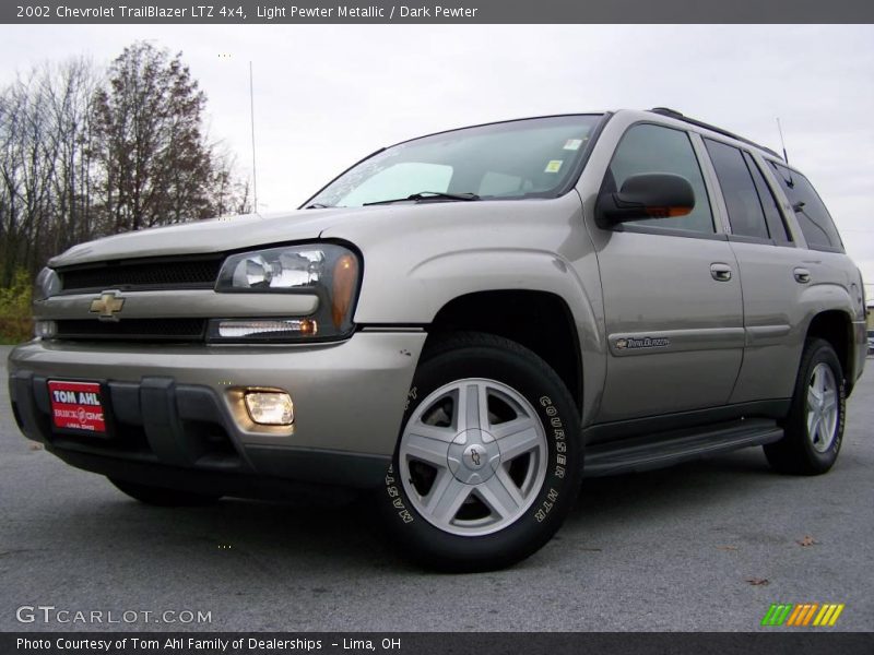 Light Pewter Metallic / Dark Pewter 2002 Chevrolet TrailBlazer LTZ 4x4