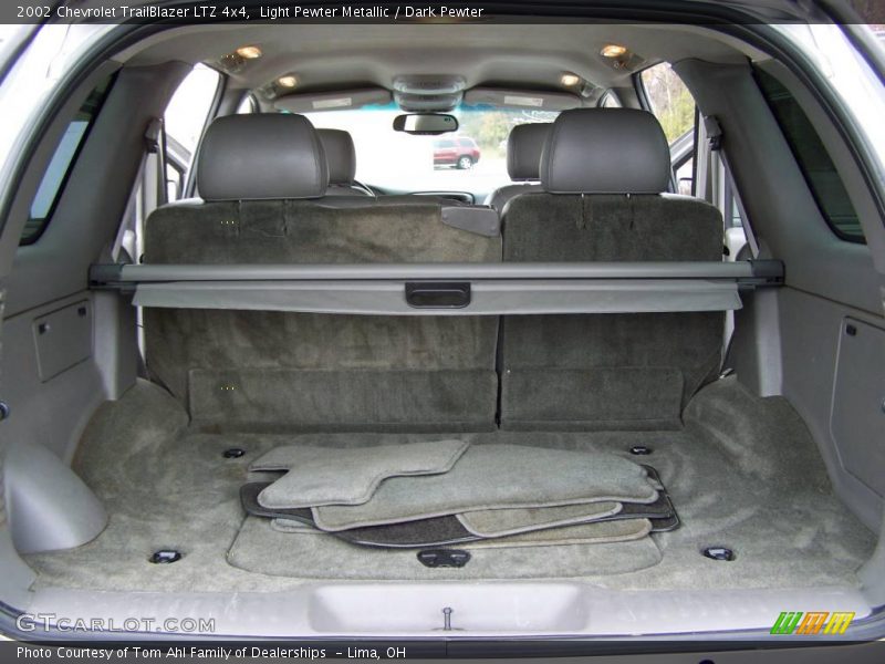 Light Pewter Metallic / Dark Pewter 2002 Chevrolet TrailBlazer LTZ 4x4