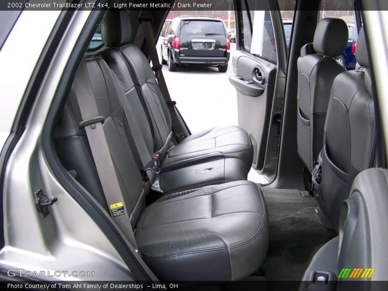 Light Pewter Metallic / Dark Pewter 2002 Chevrolet TrailBlazer LTZ 4x4