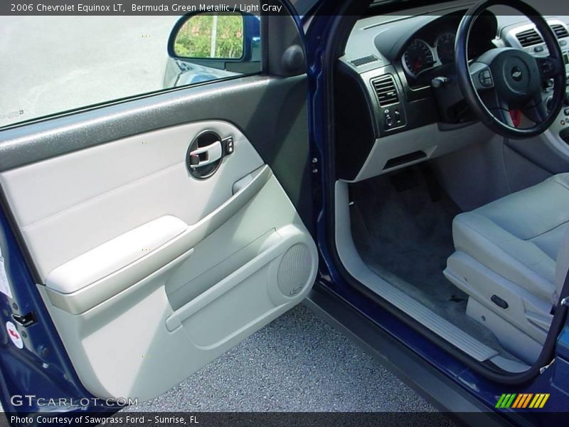 Bermuda Green Metallic / Light Gray 2006 Chevrolet Equinox LT