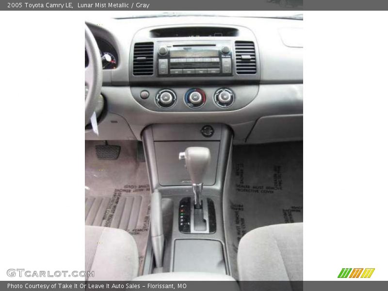 Lunar Mist Metallic / Gray 2005 Toyota Camry LE