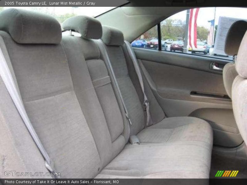 Lunar Mist Metallic / Gray 2005 Toyota Camry LE