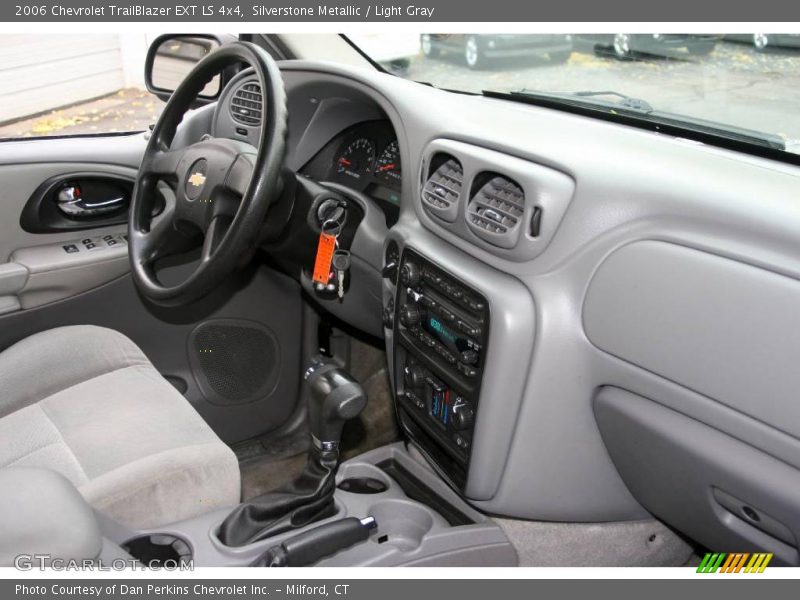 Silverstone Metallic / Light Gray 2006 Chevrolet TrailBlazer EXT LS 4x4